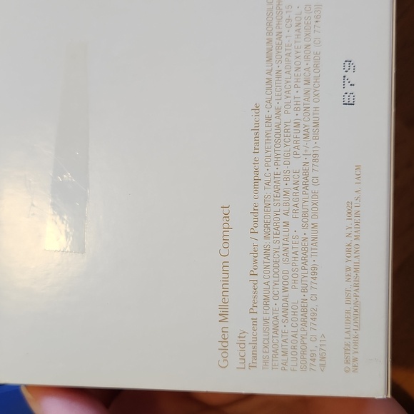 Estee Lauder Millennium Compact - Picture 2 of 4